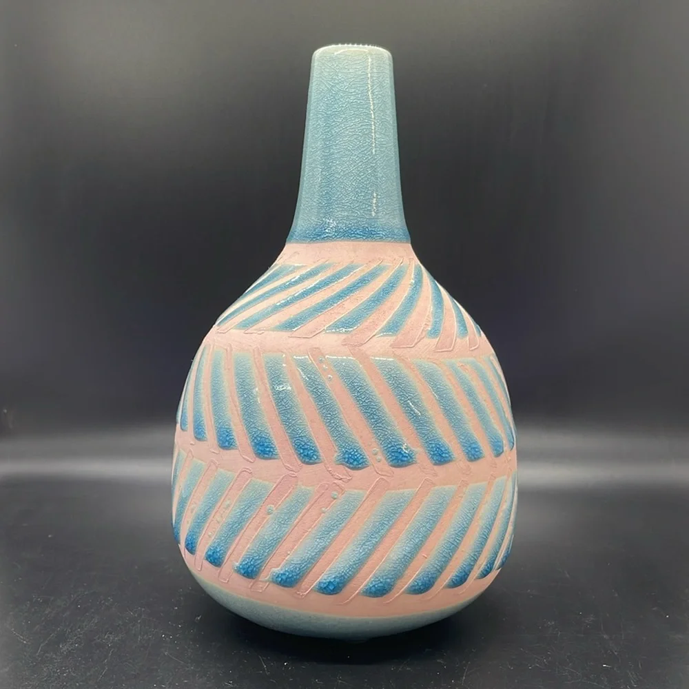 NWT Pier 1 retired pink and blue crazing textured slash lines vase